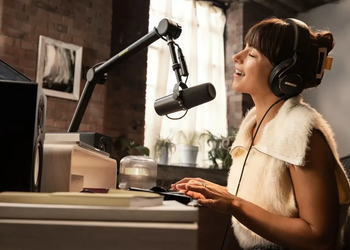 Shure: The Gold Standard in Broadcast Audio, Podcasting & Vocal Tracking