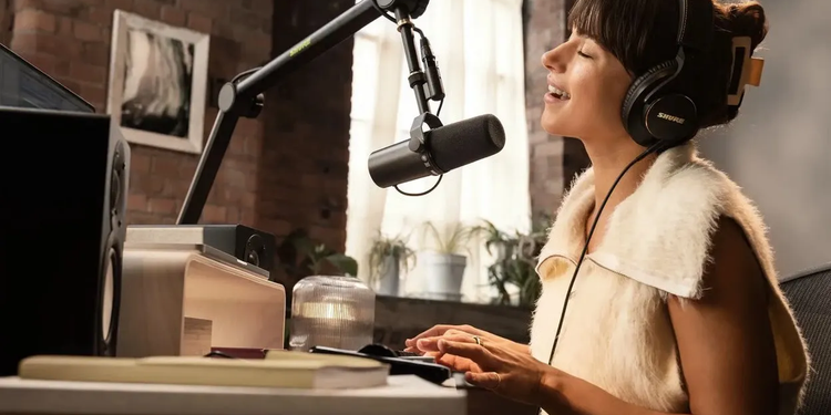 Shure: The Gold Standard in Broadcast Audio, Podcasting & Vocal Tracking