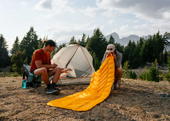 Sleep Systems & Thermal Dynamics: How Sleeping Bags and Insulated Pads Keep You Warm Outdoors